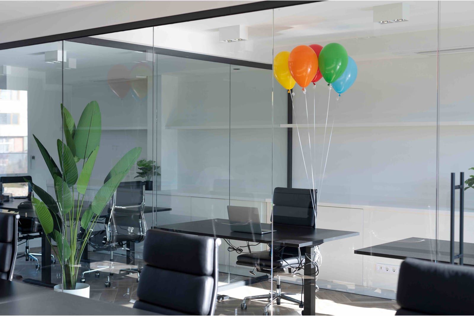 GLASS WORK DECORATION