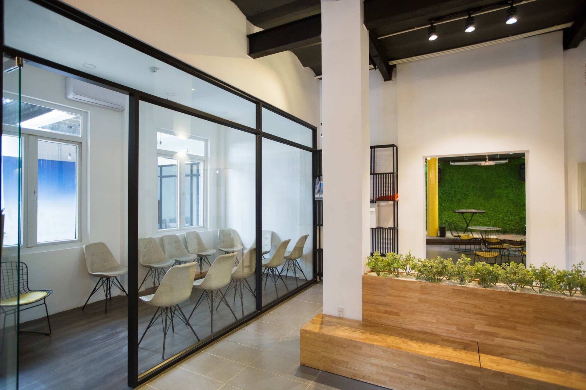 OFFICE CABINS / PARTITIONS